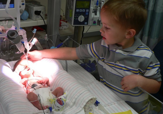 Answering Your Children’s Questions About a Baby in the NICU