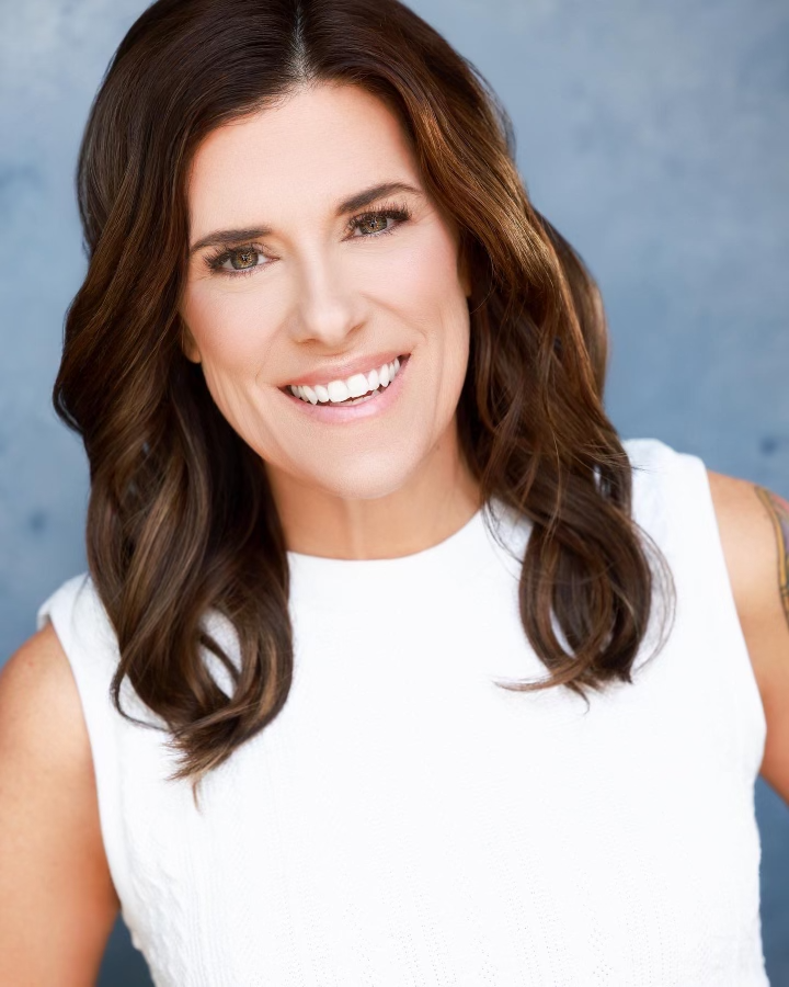 Allison Sullivan Hand to hold