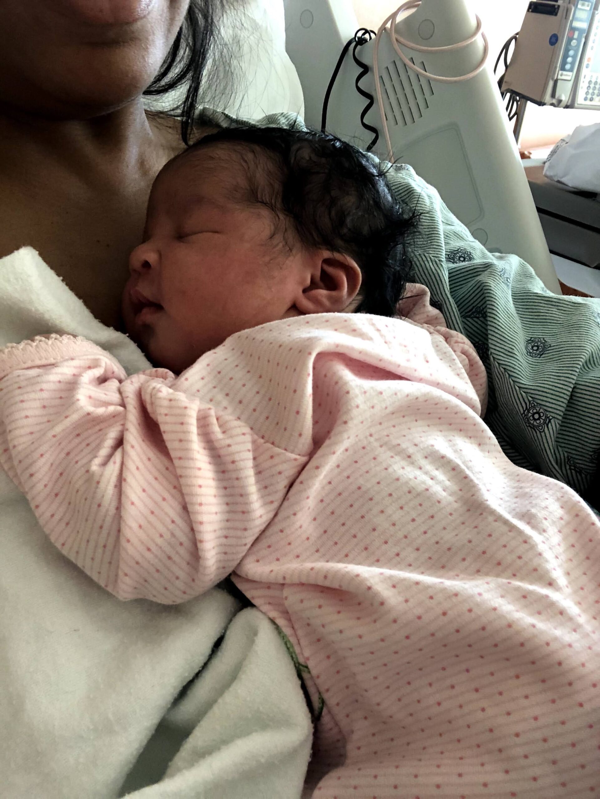 Diana Marrero Hand to Hold NICU mom