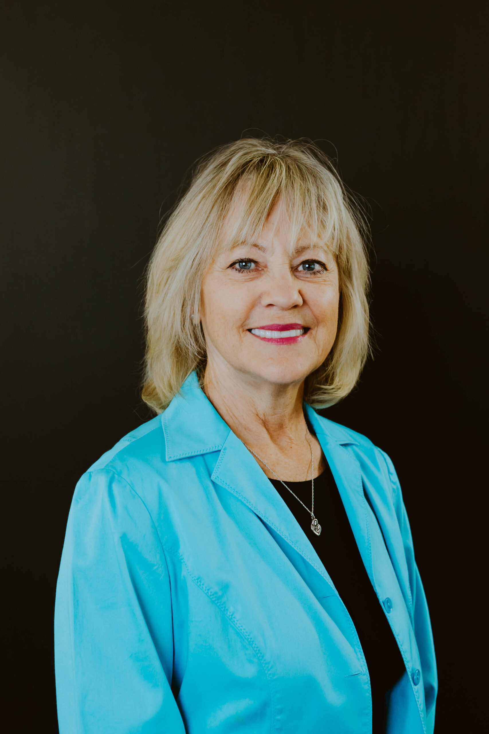 Anna Swisher, lactation consultant, hand to Hold NICU Heroes podcast, braestfeeding